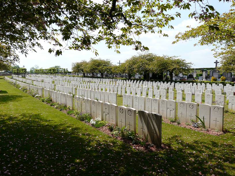 Daurs Communal Cemetery