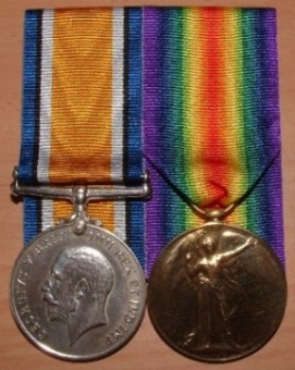 War Medal:70580 Victory Medal:67739 to PTE 6664 F E SMITH 35BN AIF